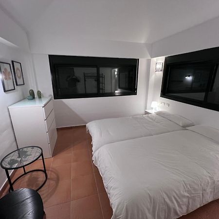 Апартаменти Biznaga Hols (Adults Only) Бенальмадена Екстер'єр фото