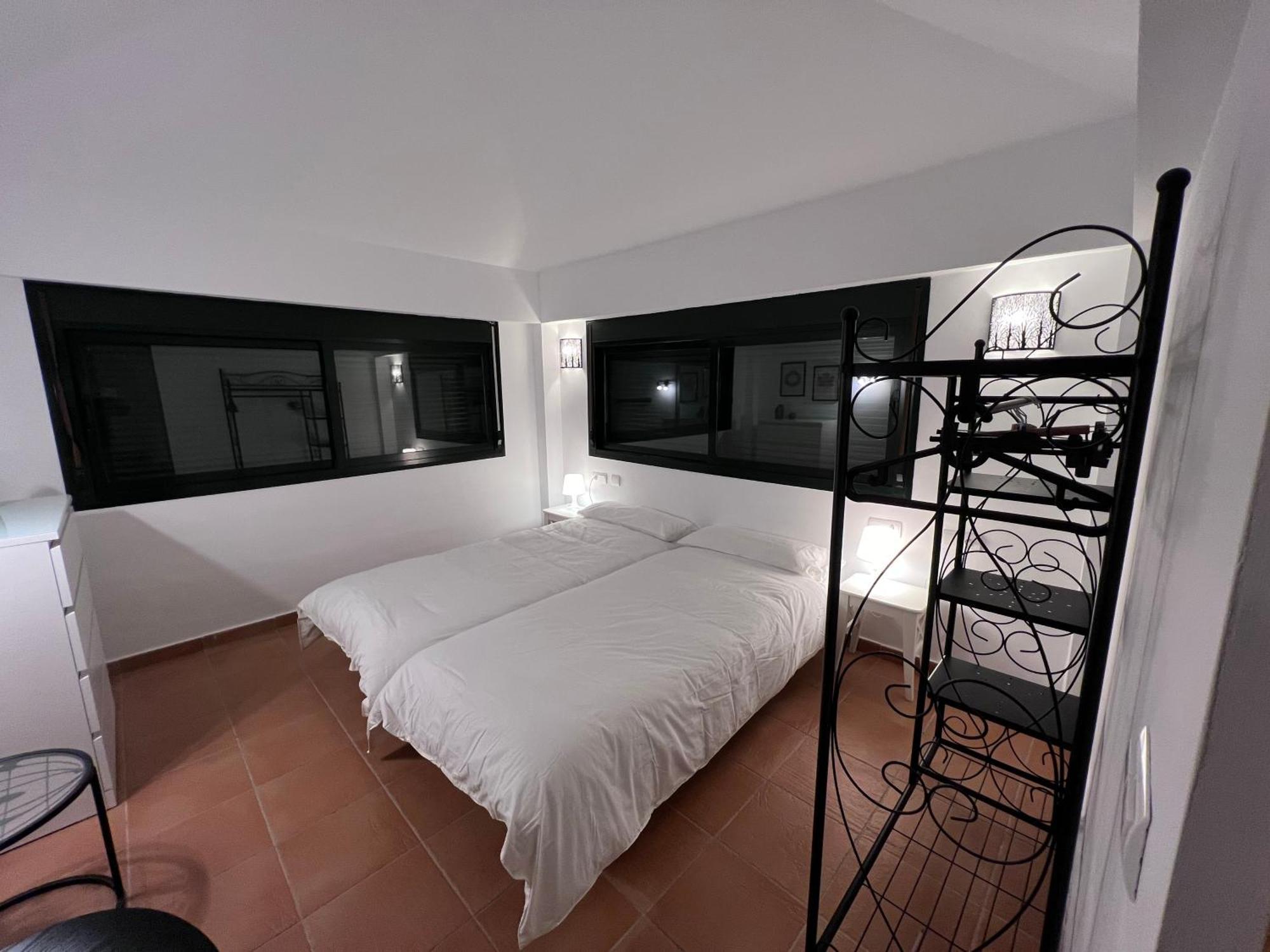 Апартаменти Biznaga Hols (Adults Only) Бенальмадена Екстер'єр фото