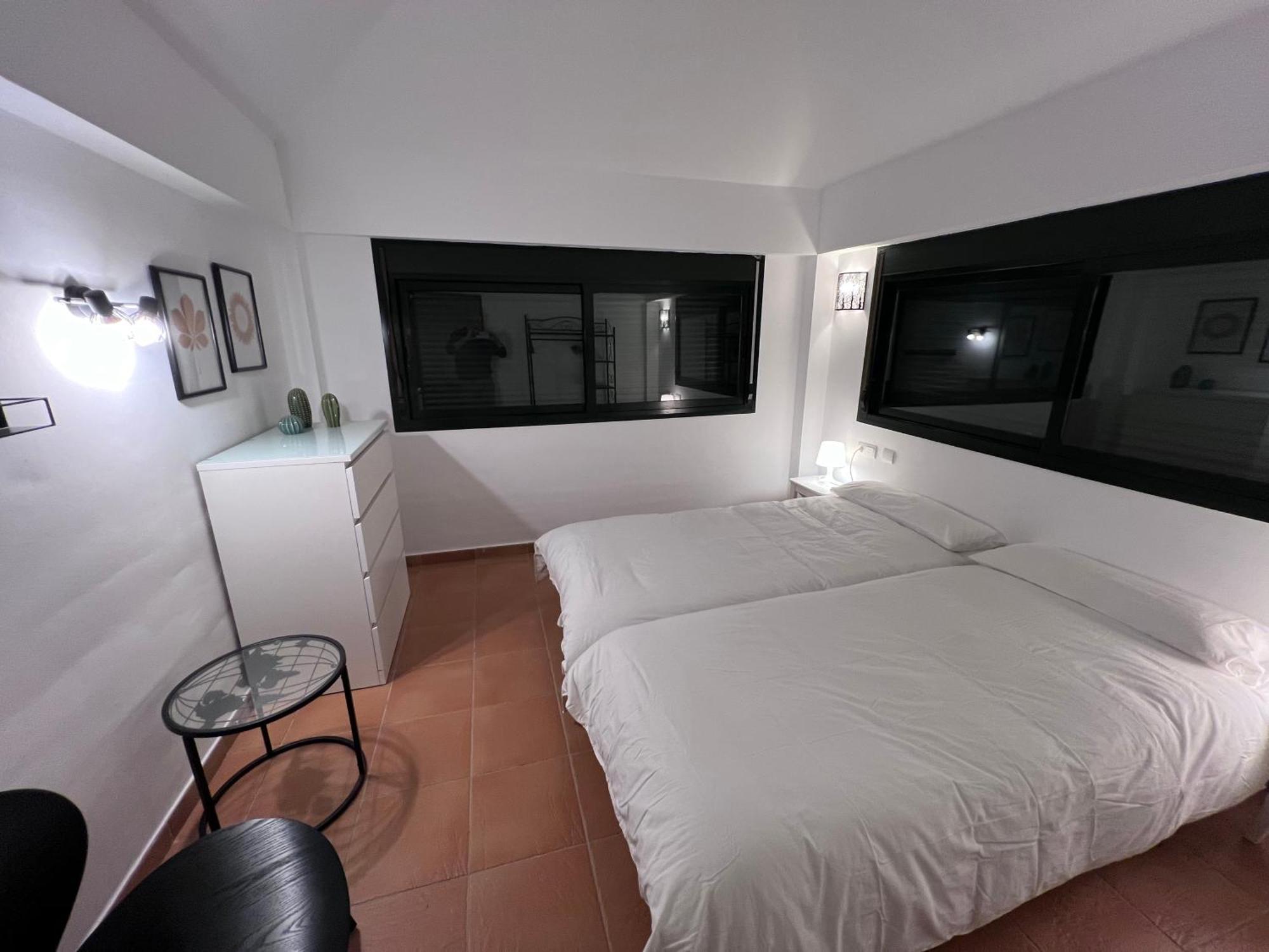 Апартаменти Biznaga Hols (Adults Only) Бенальмадена Екстер'єр фото